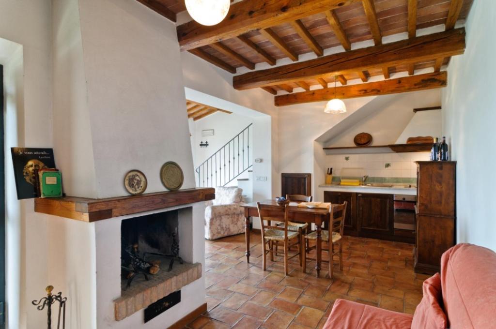 Le 7 Camicie Aparthotel Castelnuovo dellʼAbate Exterior foto