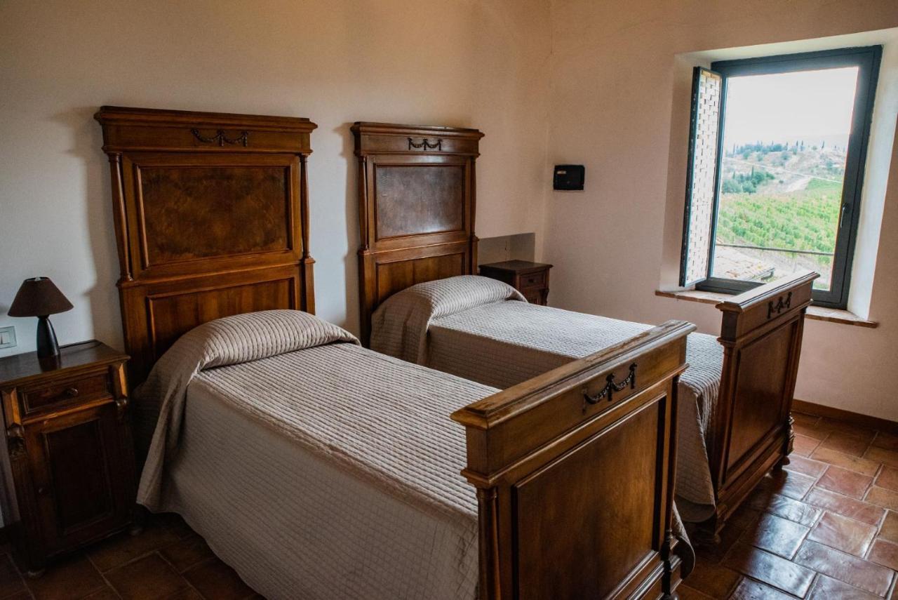 Le 7 Camicie Aparthotel Castelnuovo dellʼAbate Exterior foto